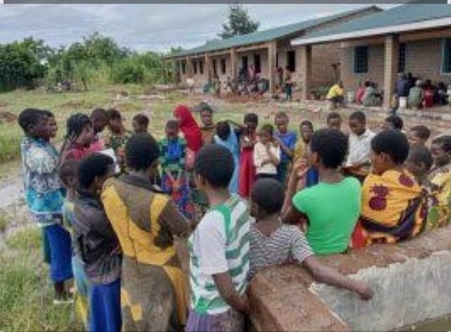 Skateboard traveling funds south Africa to Malawi
